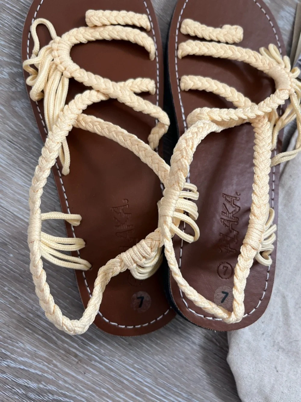 Plaka Woven Braided Sandals Women Size 7 Cream Strappy Flat Boho Comfort NWT - Picture 6 of 11